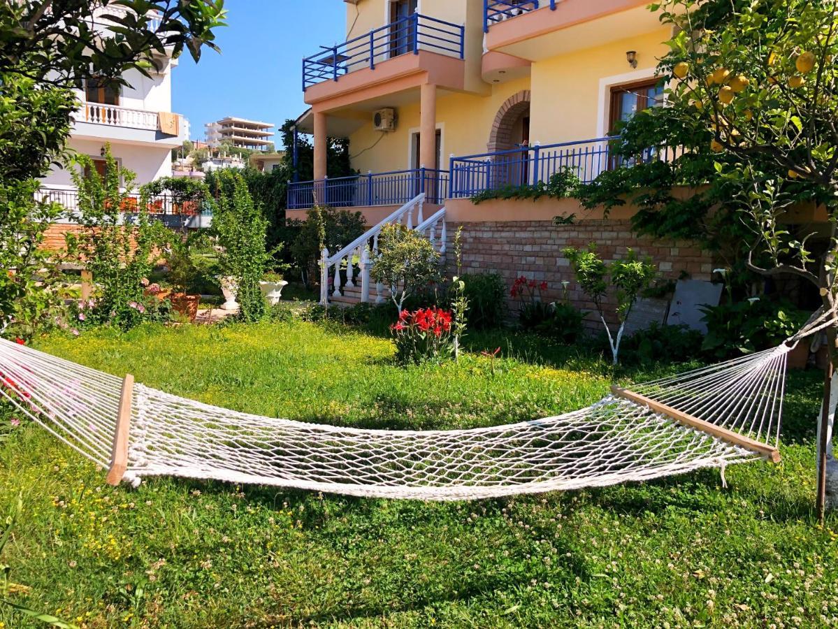 Vila Laura Pasha Villa คซามิล ภายนอก รูปภาพ